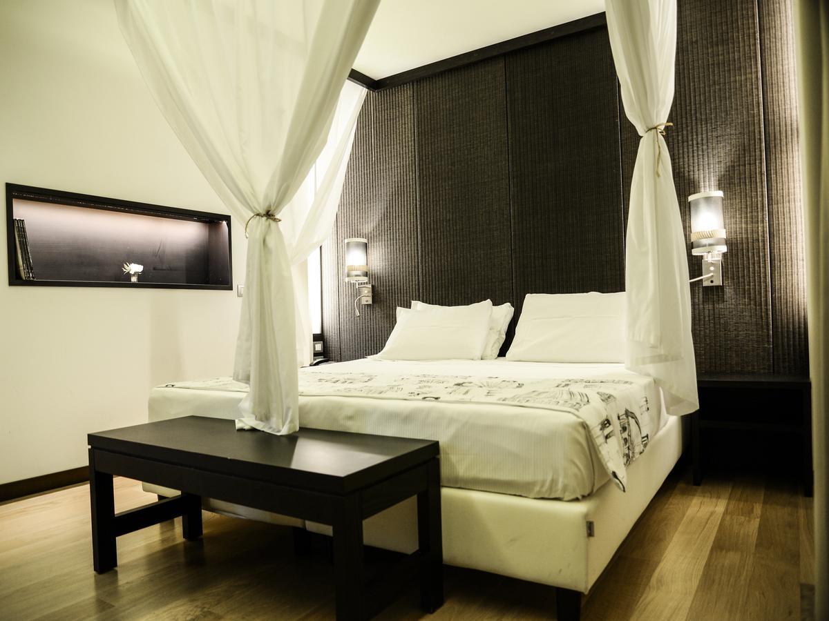 At Forty-One Рим Экстерьер фото