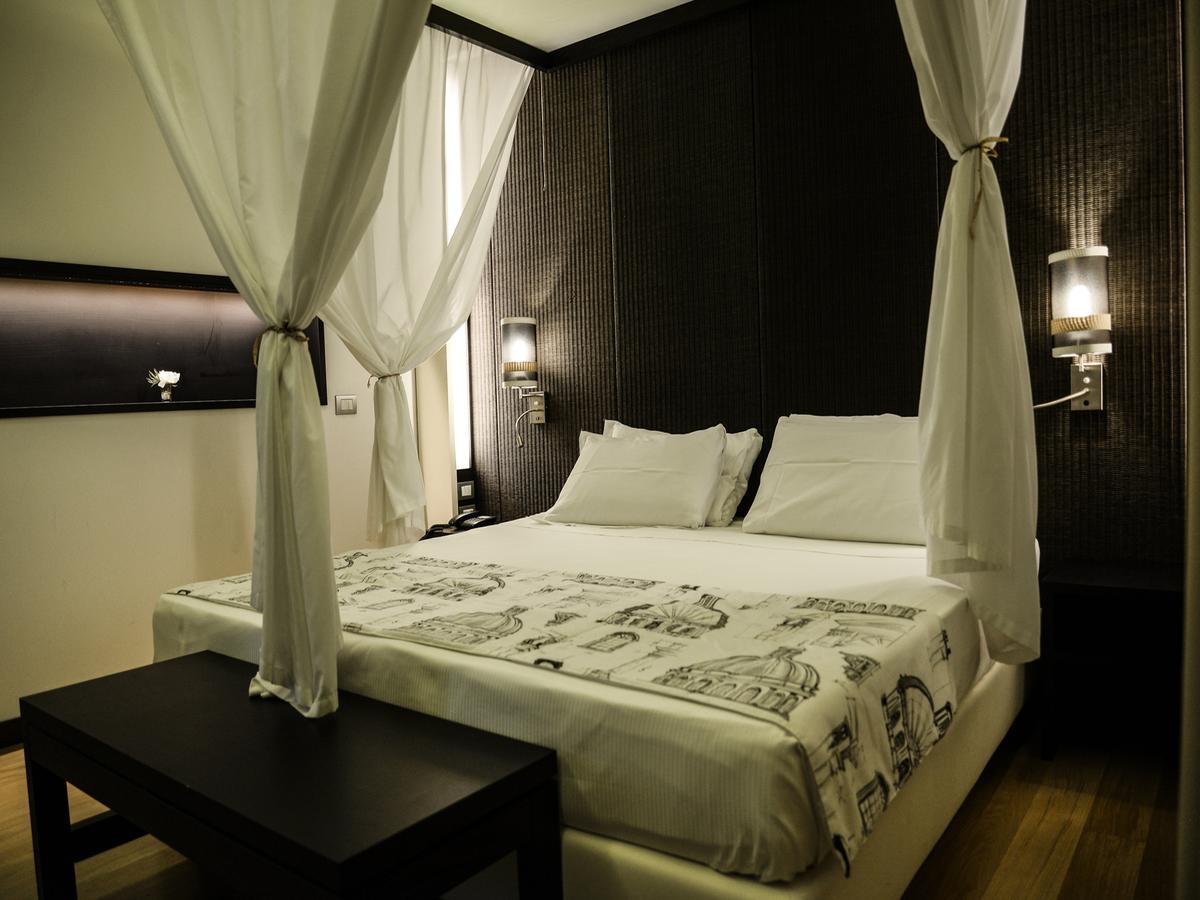 At Forty-One Рим Экстерьер фото