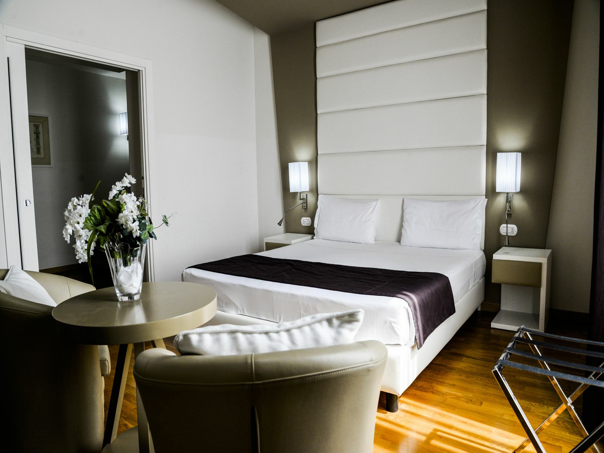 At Forty-One Рим Экстерьер фото