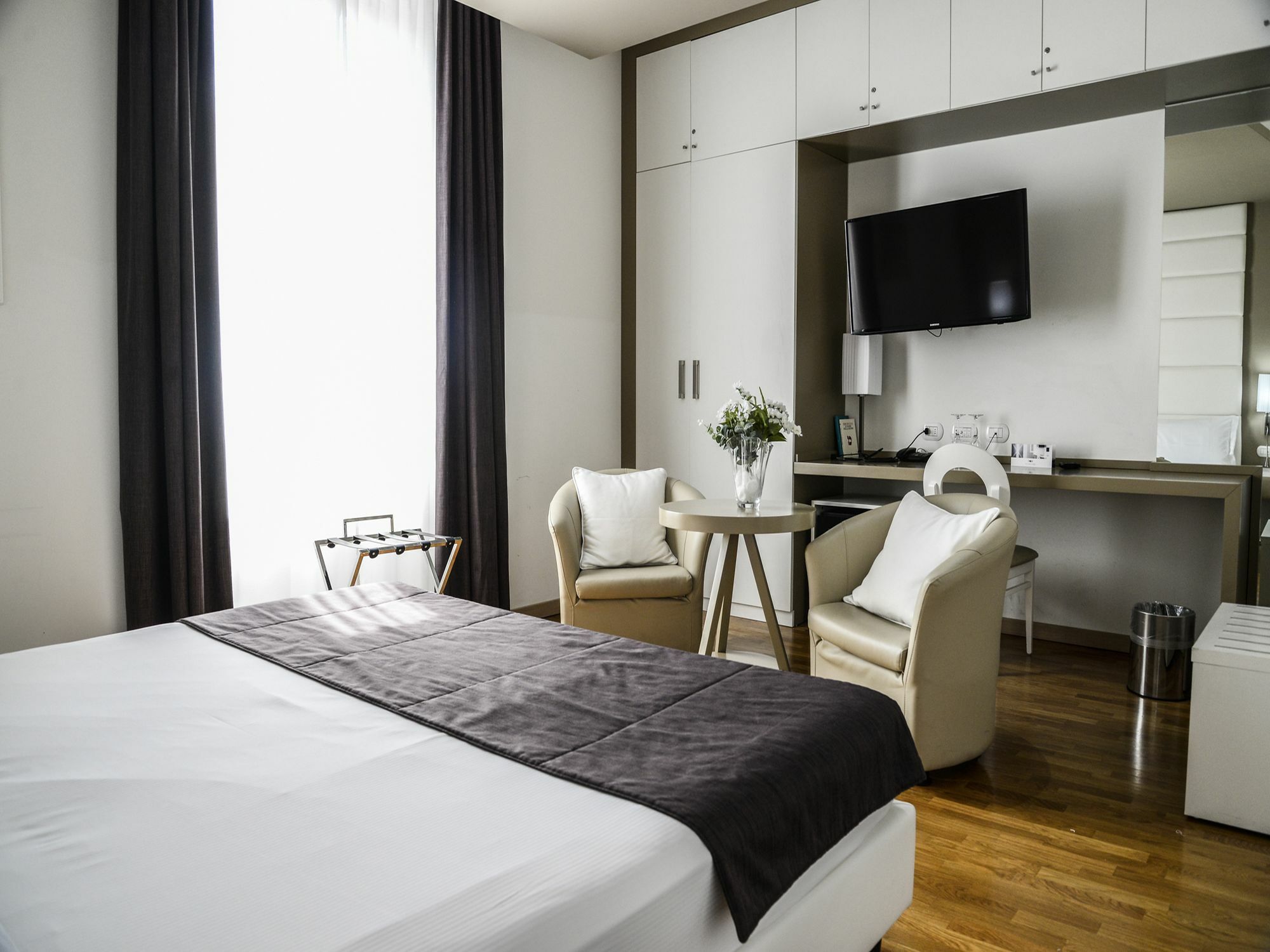 At Forty-One Рим Экстерьер фото